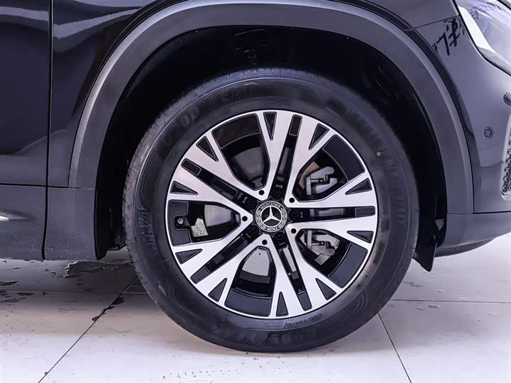 Mercedes-Benz GLB-Class 2025 2025款 GLB 220 动感型
