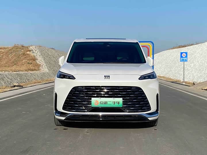 Buick GL8 Hybrid 2025 2025款 陆尚 尊享版 7座