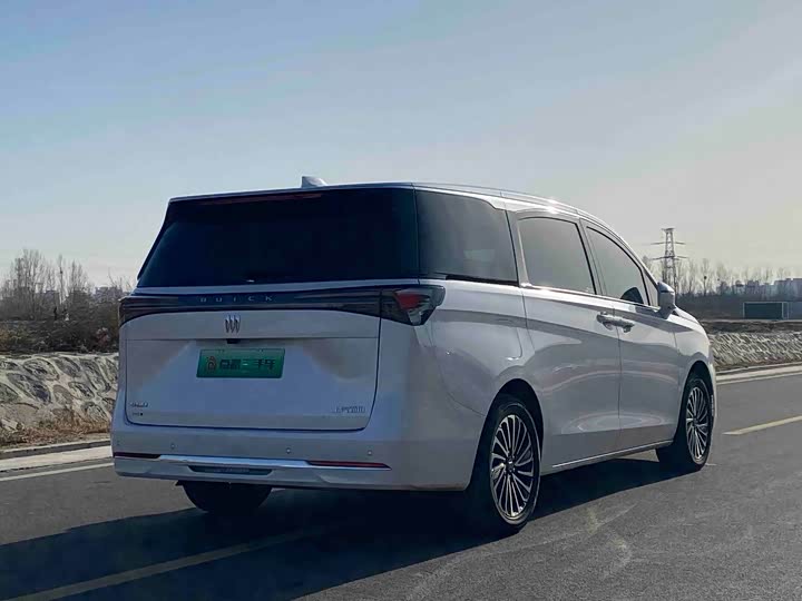 Buick GL8 Hybrid 2025 2025款 陆尚 尊享版 7座