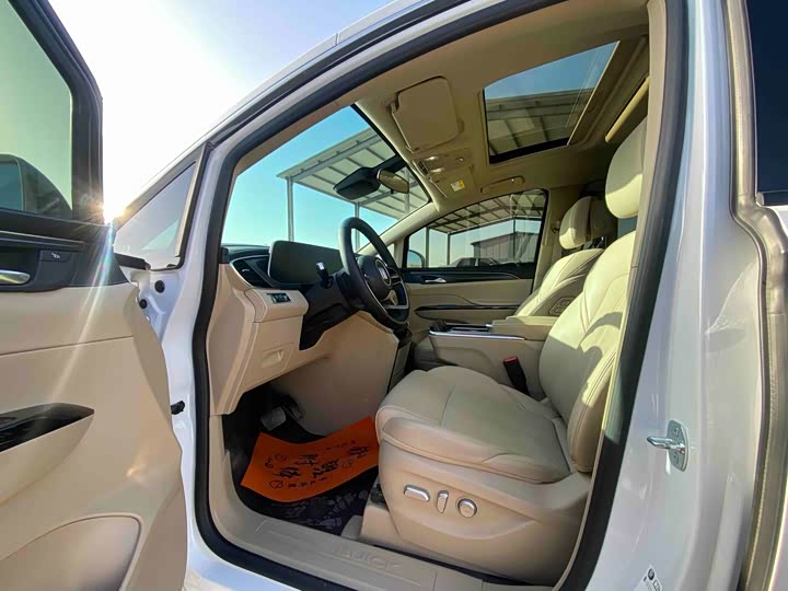 Buick GL8 Hybrid 2025 2025款 陆尚 尊享版 7座