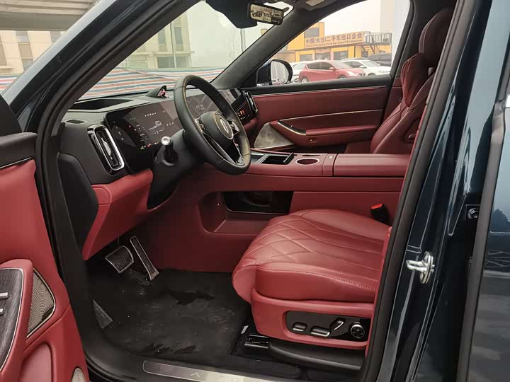 Aito M8 2025 2025款 增程 Ultra版 53.4kWh 5座版