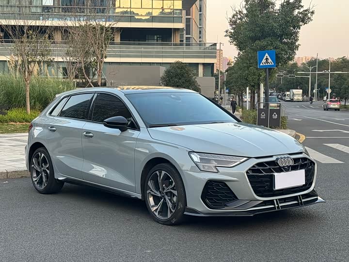Audi A3 2025 2025款 Sportback 35TFSI 飞驰尊享型 +豪华臻选包