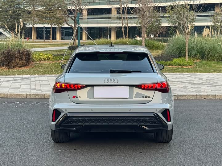 Audi A3 2025 2025款 Sportback 35TFSI 飞驰尊享型 +豪华臻选包