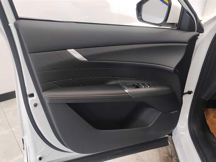 Changan CS75 Plus 2025 2025款 第四代 UItra 2.0T 新蓝鲸 智慧智擎型