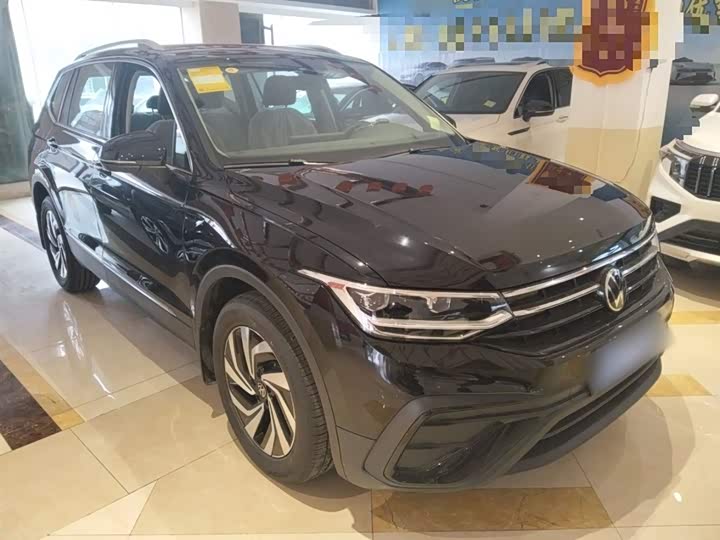 Volkswagen Tiguan L Pro 2025 2025款 出众款 300TSI 自动两驱龙腾版