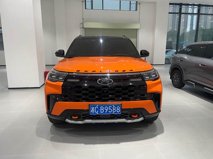 Ford Explorer 2023 2023款 EcoBoost 285 昆仑巅峰版 7座