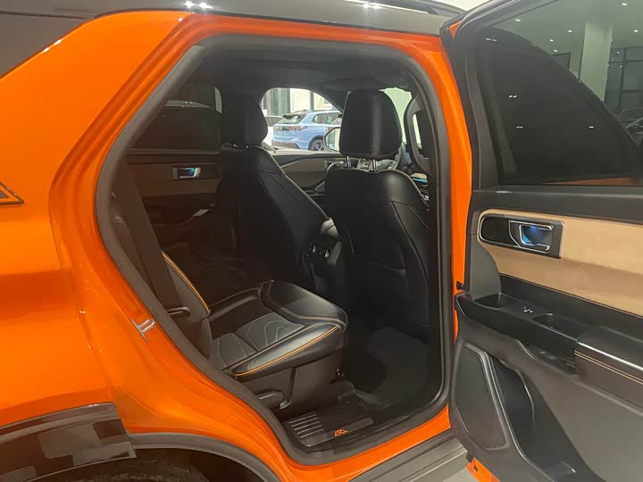 Ford Explorer 2023 2023款 EcoBoost 285 昆仑巅峰版 7座