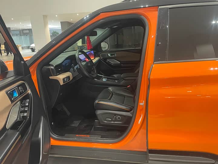 Ford Explorer 2023 2023款 EcoBoost 285 昆仑巅峰版 7座