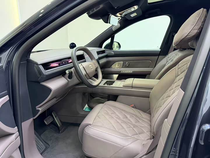 Nio ES8 2026 2026款 六座行政签名版