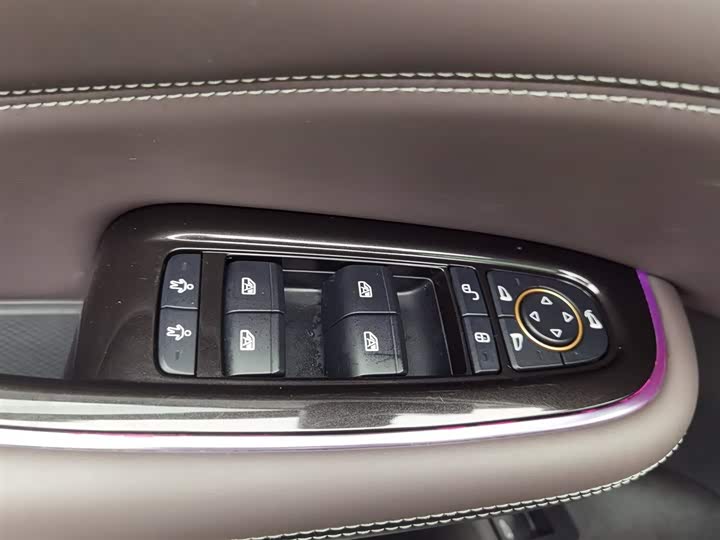 BYD Frigate 07 2023 2023款 DM-i 100KM 尊贵型