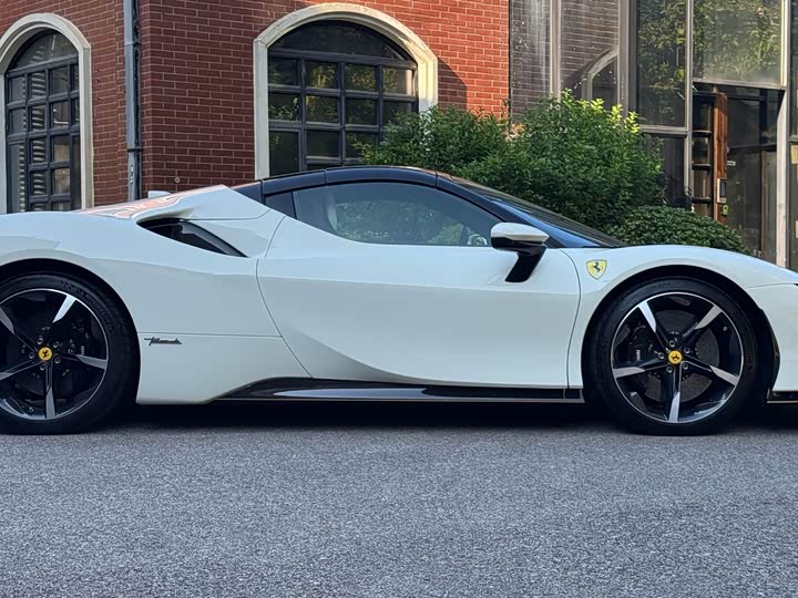 Ferrari SF90 2021 2021款 3.9T V8 Spider