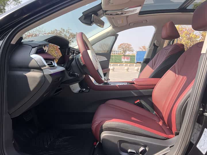 Hongqi H5 2025 2025款 2.0T 自动旗畅版