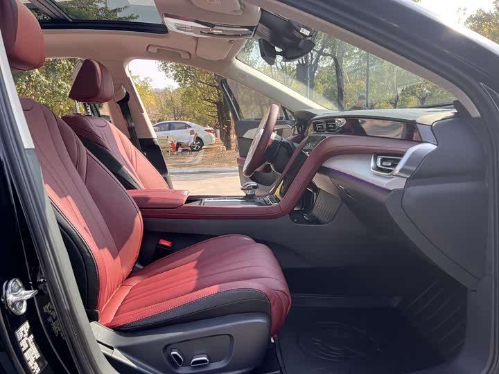 Hongqi H5 2025 2025款 2.0T 自动旗畅版