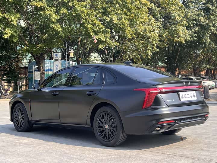 Hongqi H5 2025 2025款 2.0T 自动旗畅版