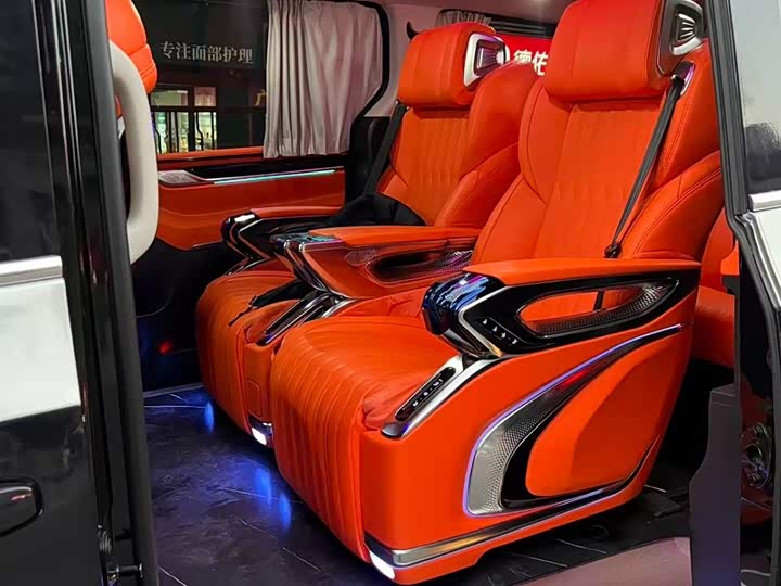 Maxus G20 2023 2023款 改款 PLUS 2.0T 汽油自动豪华版