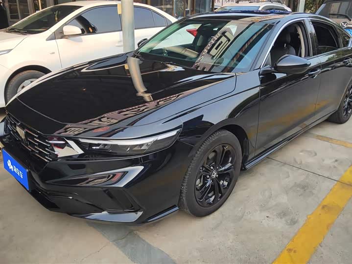 Honda Accord 2025 2025款 运动系列 260TURBO 豪华版