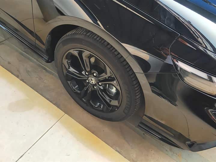 Honda Accord 2025 2025款 运动系列 260TURBO 豪华版