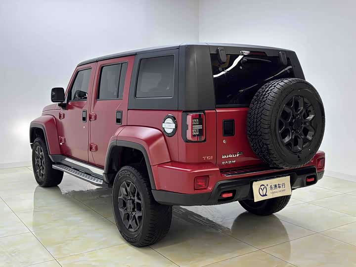 BAIC Beijing BJ40 2024 2024款 2.0D 刀锋英雄荣耀版