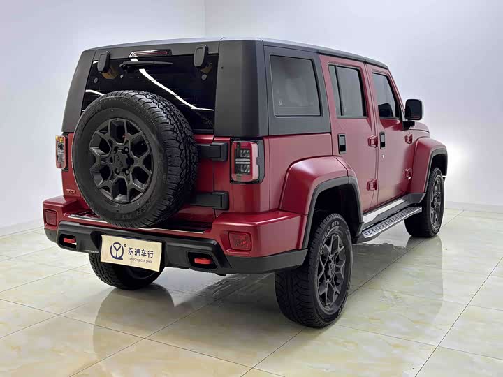 BAIC Beijing BJ40 2024 2024款 2.0D 刀锋英雄荣耀版