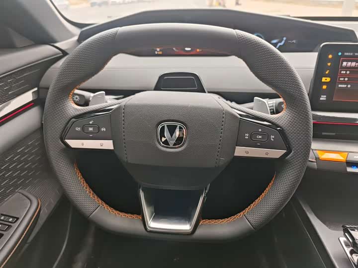 Changan UNI-V 2025 2025款 1.5T 500Bar尊贵型