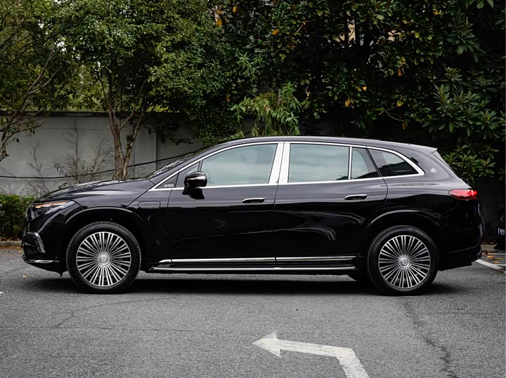Mercedes-Benz Maybach EQS SUV 2025 2025款 EQS 680 礼逸版