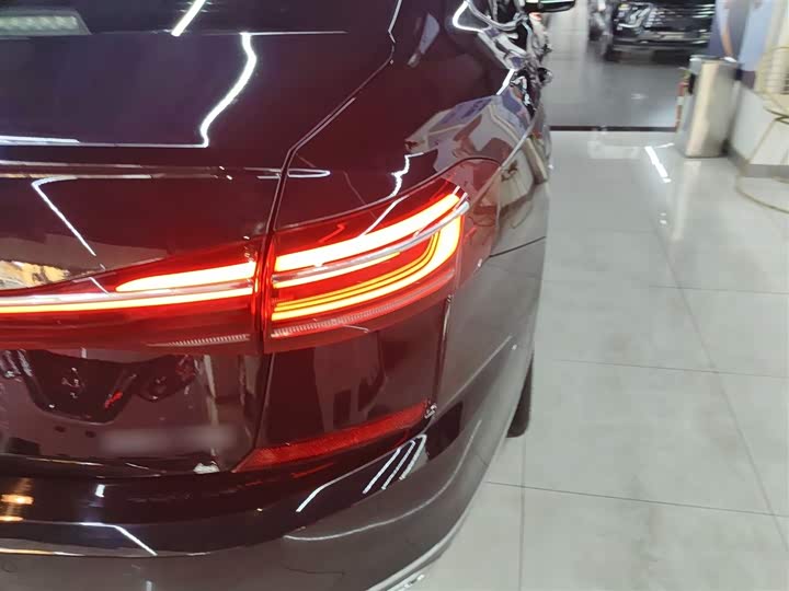 Volkswagen Passat 2025 2025款 出众款 380TSI 龙腾版