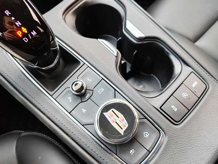 Cadillac XT4 2024 2024款 28T 四驱豪华型