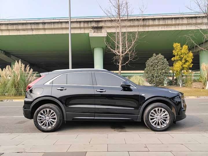 Cadillac XT4 2024 2024款 28T 四驱豪华型