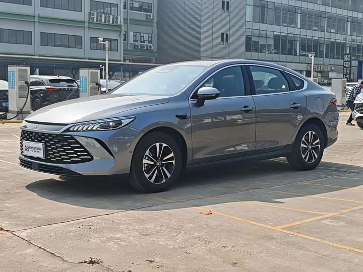 BYD Qin Plus 2025 2025款 DM-i 智驾版 120KM超越型