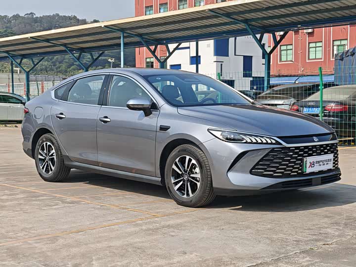 BYD Qin Plus 2025 2025款 DM-i 智驾版 120KM超越型