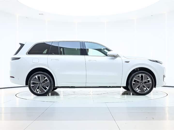 LiXiang L9 2025 2025款 Ultra 智能焕新版