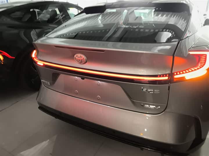 Toyota bZ5 2025 2025款 550 JOY