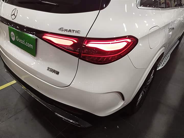 Mercedes-Benz GLC-Class 2024 2024款 改款 GLC 300 L 4MATIC 动感型 5座
