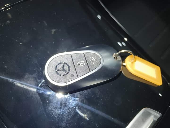 Mercedes-Benz GLC-Class 2024 2024款 改款 GLC 300 L 4MATIC 动感型 5座