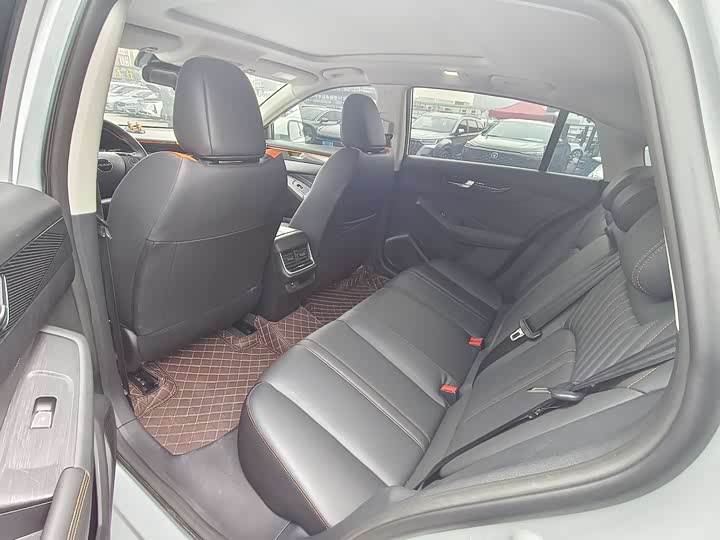 Dongfeng Aeolus Yixuan Max 2023 2023款 1.5T 超凡萌爸版