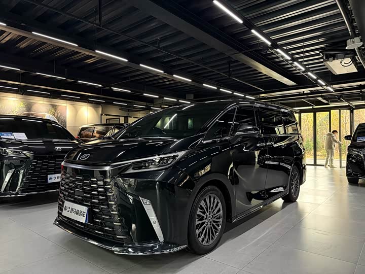 Lexus LM 2023 2023款 500h 六座尊崇版
