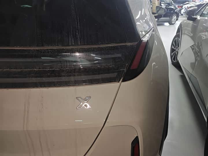 Zeekr X 2025 2025款 四座后驱魔方版