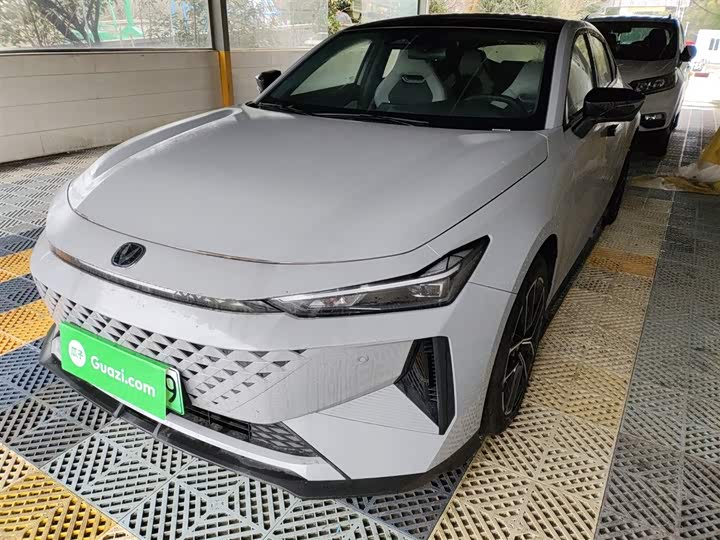 Changan UNI-V Hybrid 2024 2024款 蓝鲸智电iDD 136km 智尊型