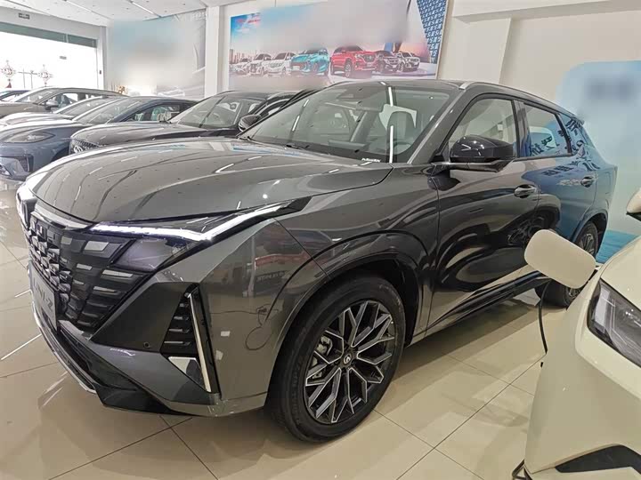 Changan UNI-Z Hybrid 2025 2025款 智慧新蓝鲸 125km 战舰+