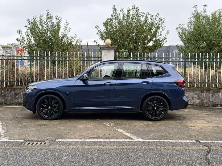 BMW X3 2023 2023款 改款 xDrive30i 尊享型 M曜夜套装