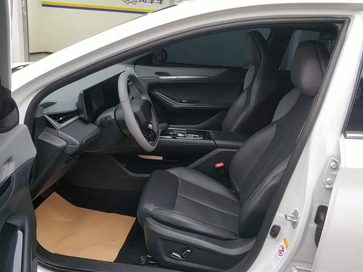 Changan Raeton Plus 2023 2023款 1.5T DCT尊贵型