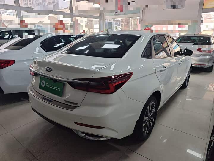 Ford Escort 2021 2021款 1.5L 自动钻石版