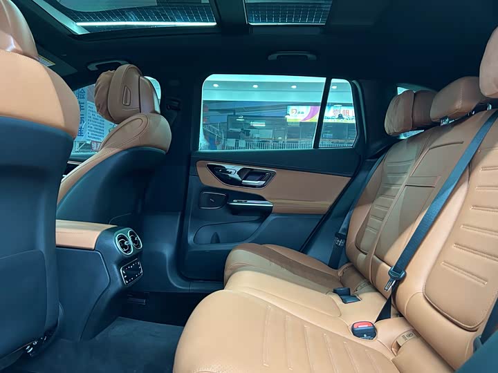 Mercedes-Benz GLC-Class 2025 2025款 GLC 260 L 4MATIC 动感型