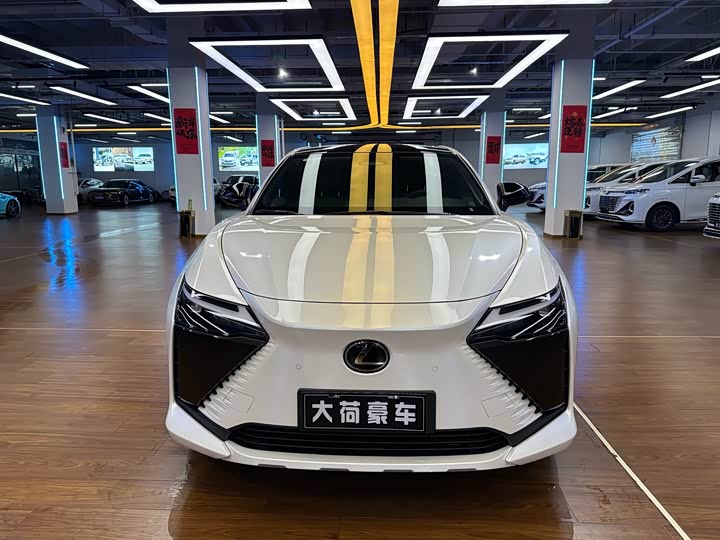 Lexus RZ 2023 2023款 450e 四驱纵享版