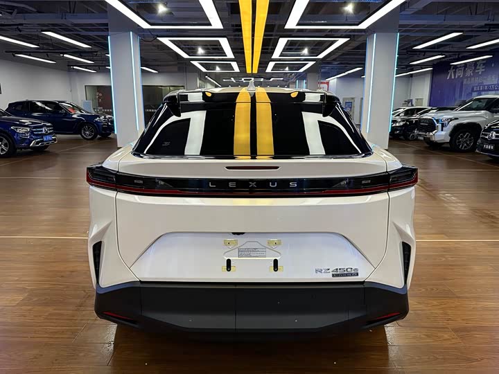 Lexus RZ 2023 2023款 450e 四驱纵享版
