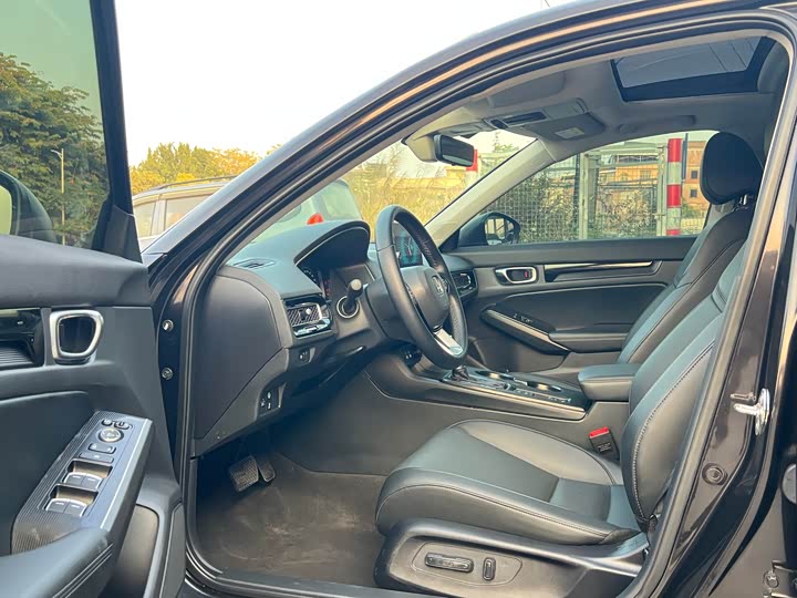 Honda Integra 2023 2023款 240TURBO CVT豪华版