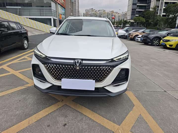 Changan X7 Plus 2024 2024款 1.5T 自动尊贵型 7座