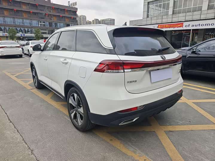Changan X7 Plus 2024 2024款 1.5T 自动尊贵型 7座