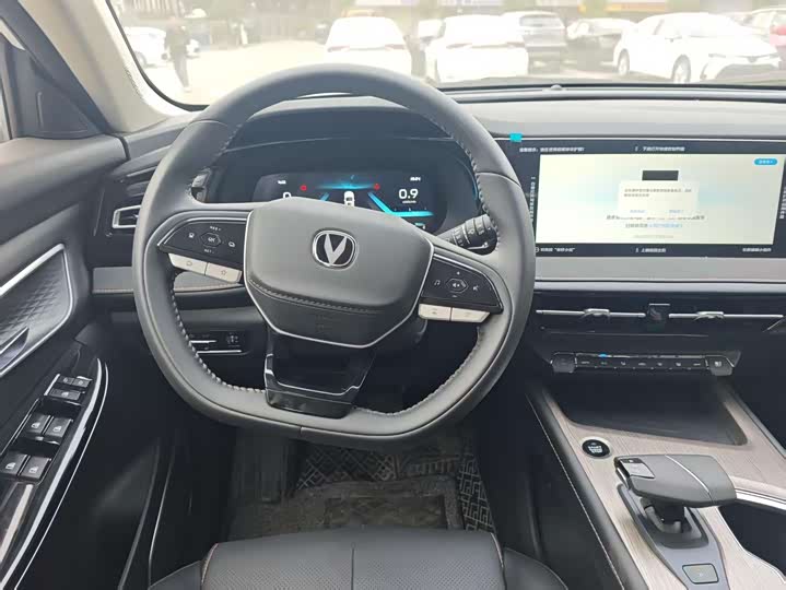 Changan X7 Plus 2024 2024款 1.5T 自动尊贵型 7座