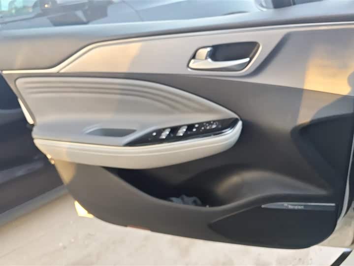 GAC Aion S Plus 2023 2023款 70 乐享版 三元锂